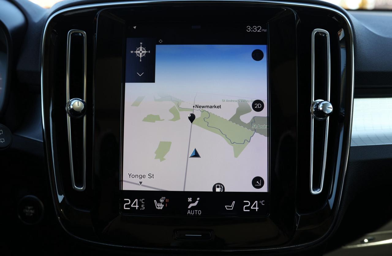 2019 Volvo XC40 T5-AWD-MOMENTUM/ADAPT CRUISE/NAV/360CAM/PANOROOF/B Photo