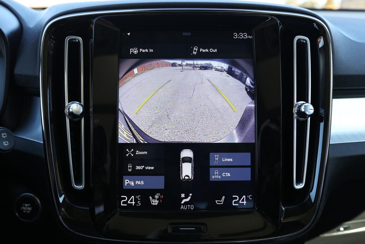 2019 Volvo XC40 T5-AWD-MOMENTUM/ADAPT CRUISE/NAV/360CAM/PANOROOF/B Photo