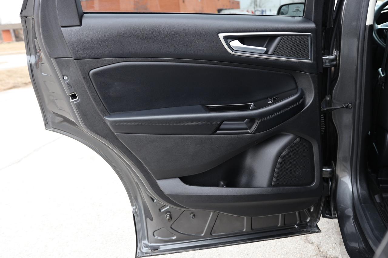 2018 Ford Edge SEL-AWD-R STARTER/NAV/BCAM/P SEATS/H SEATS & STEER Photo