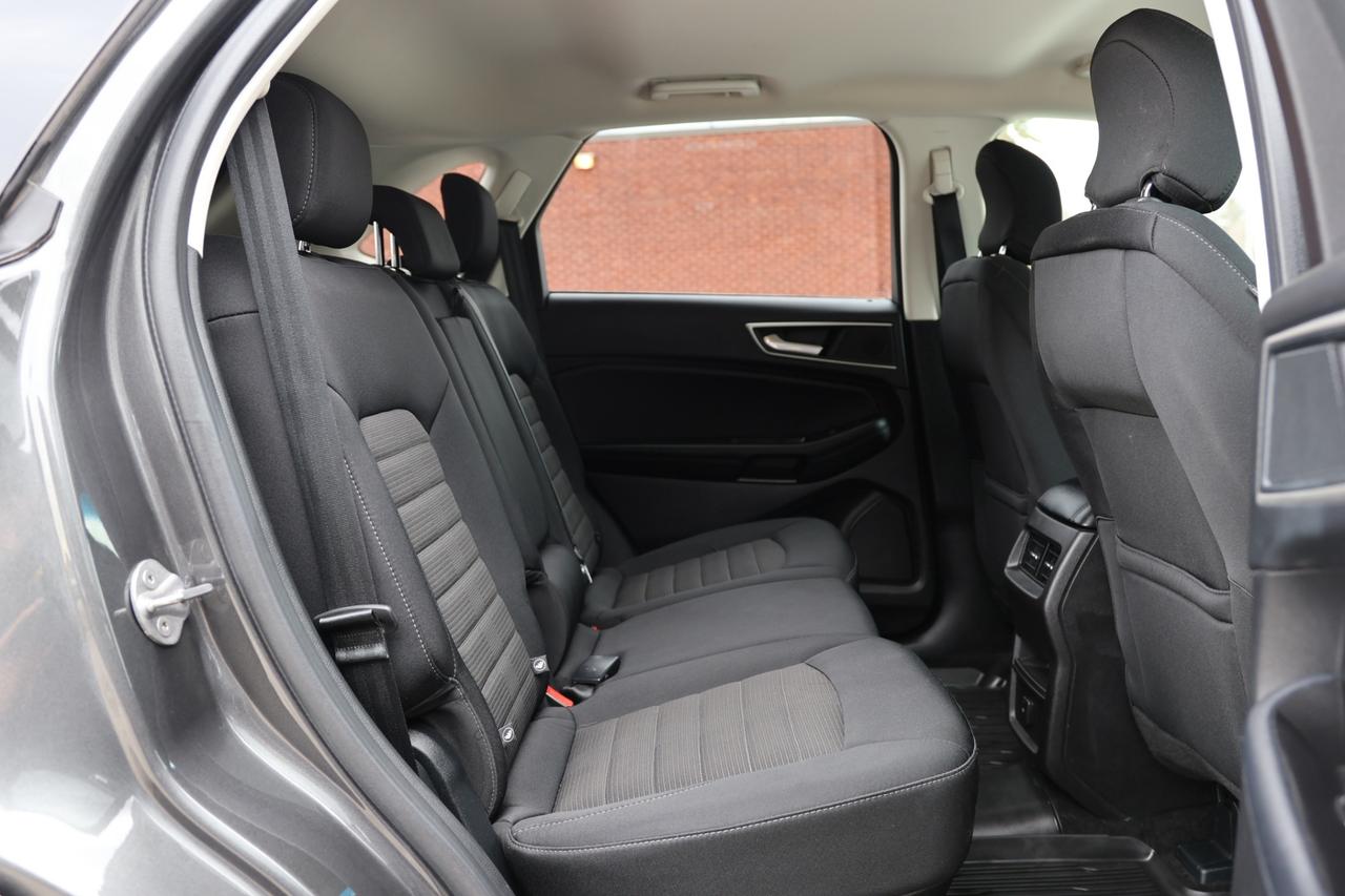 2018 Ford Edge SEL-AWD-R STARTER/NAV/BCAM/P SEATS/H SEATS & STEER Photo