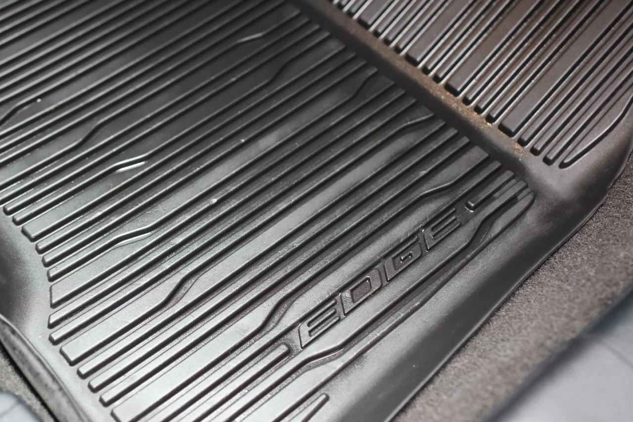 2018 Ford Edge SEL-AWD-R STARTER/NAV/BCAM/P SEATS/H SEATS & STEER Photo