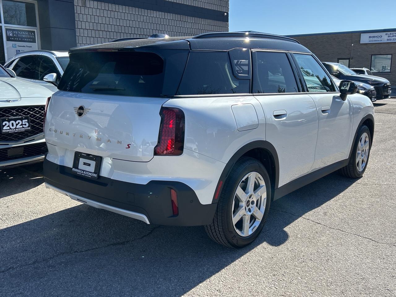 2026 MINI Countryman COOPER S, PREMIER +, HEADS UP, HARMON KARDON, PANO Photo