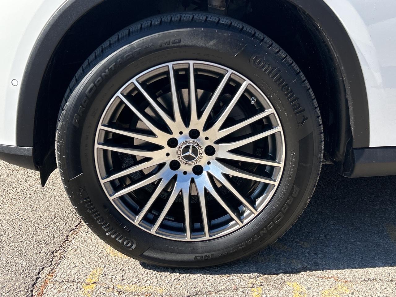 2025 Mercedes-Benz GLC GLC 300 Photo