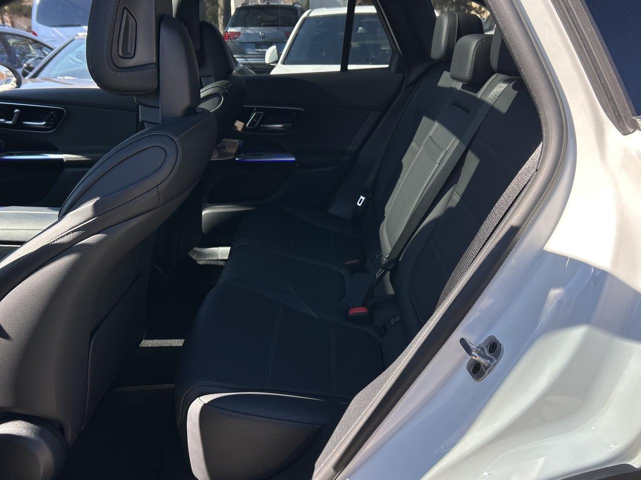 2025 Mercedes-Benz GLC GLC 300 Photo