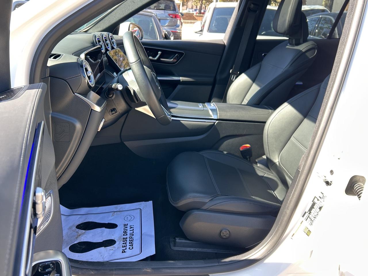 2025 Mercedes-Benz GLC GLC 300 Photo