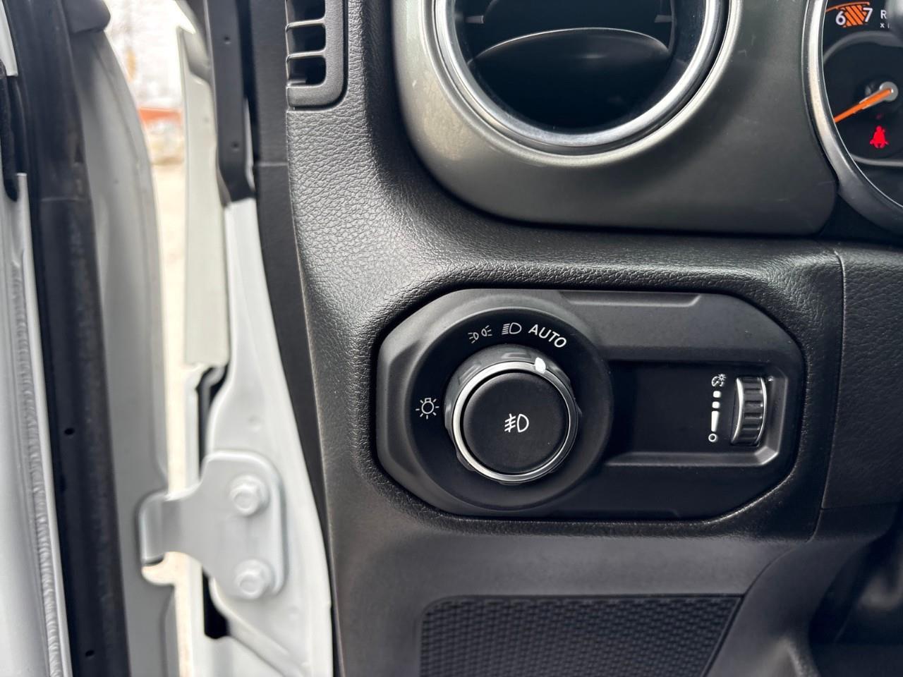 2023 Jeep Wrangler SAHARA 4DR 4X4 Photo
