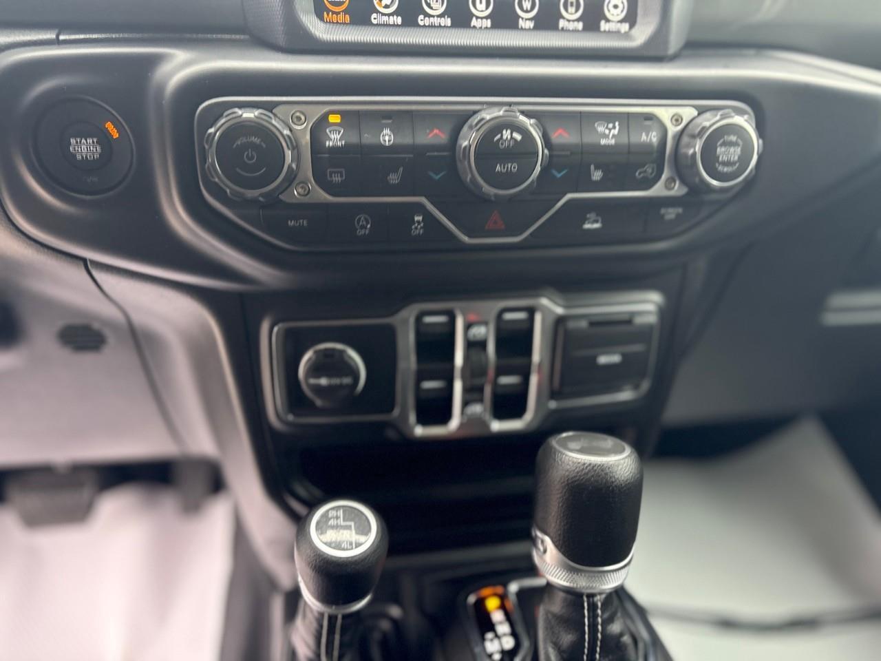 2023 Jeep Wrangler SAHARA 4DR 4X4 Photo