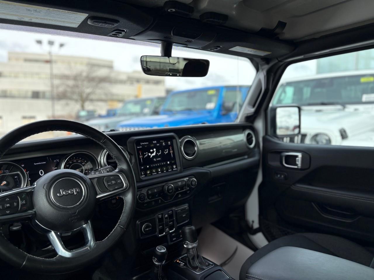 2023 Jeep Wrangler SAHARA 4DR 4X4 Photo