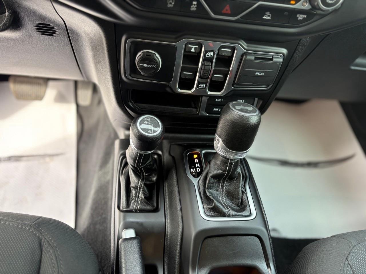 2023 Jeep Wrangler SAHARA 4DR 4X4 Photo