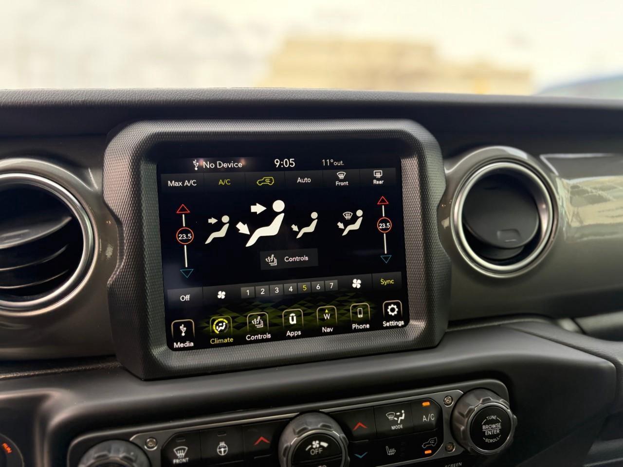 2023 Jeep Wrangler SAHARA 4DR 4X4 Photo