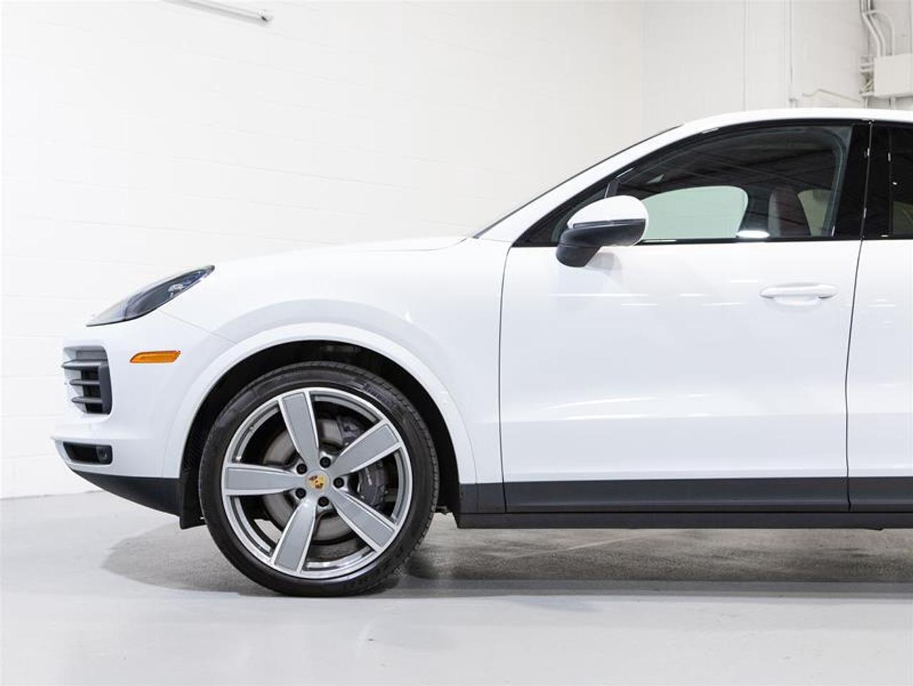 2023 Porsche Cayenne Coupe Photo