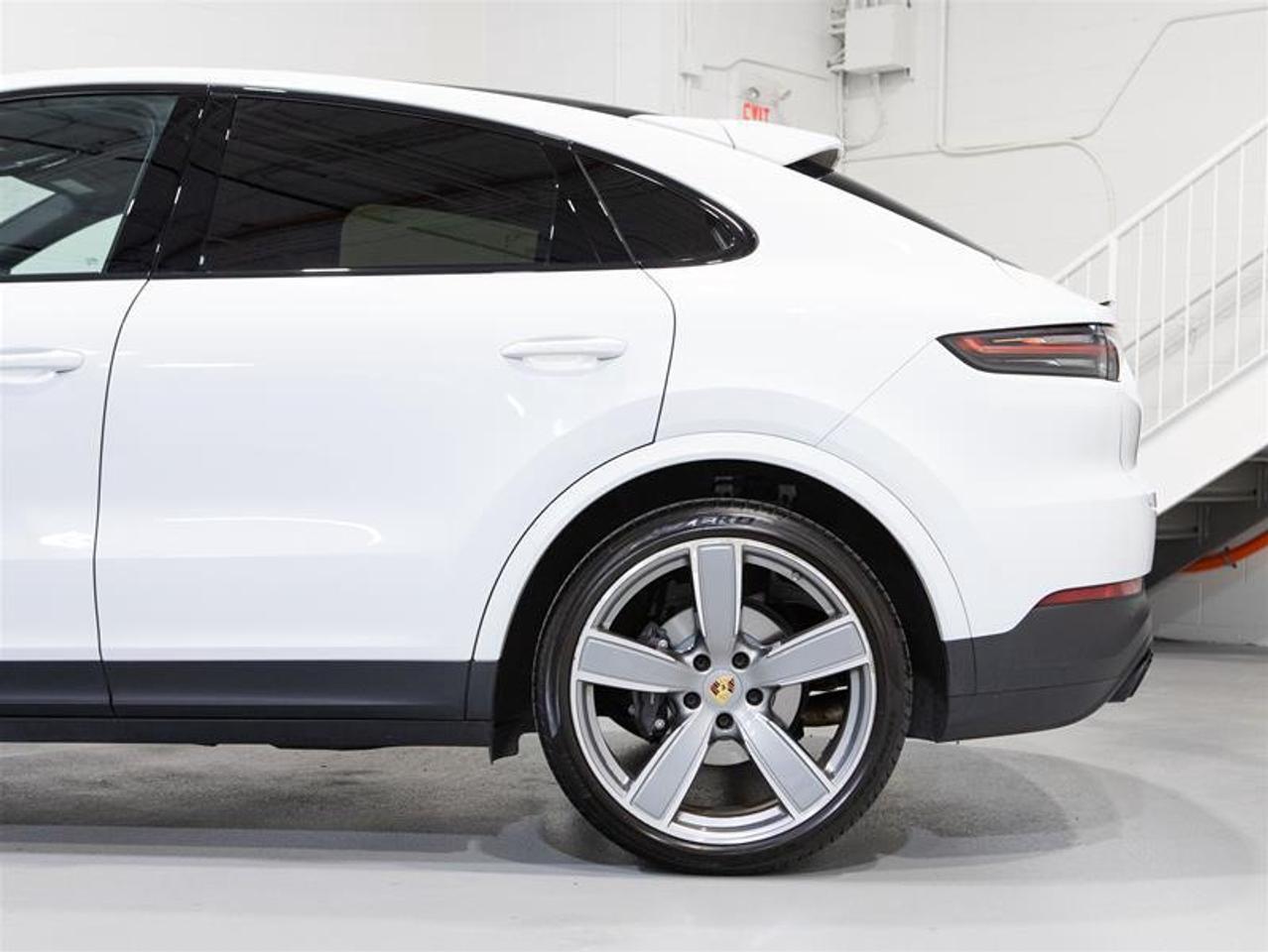2023 Porsche Cayenne Coupe Photo