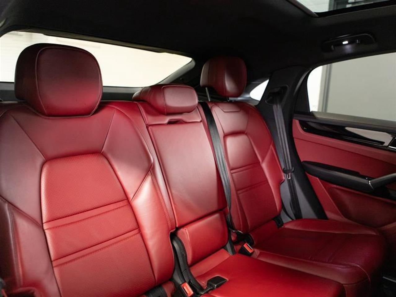 2023 Porsche Cayenne Coupe Photo