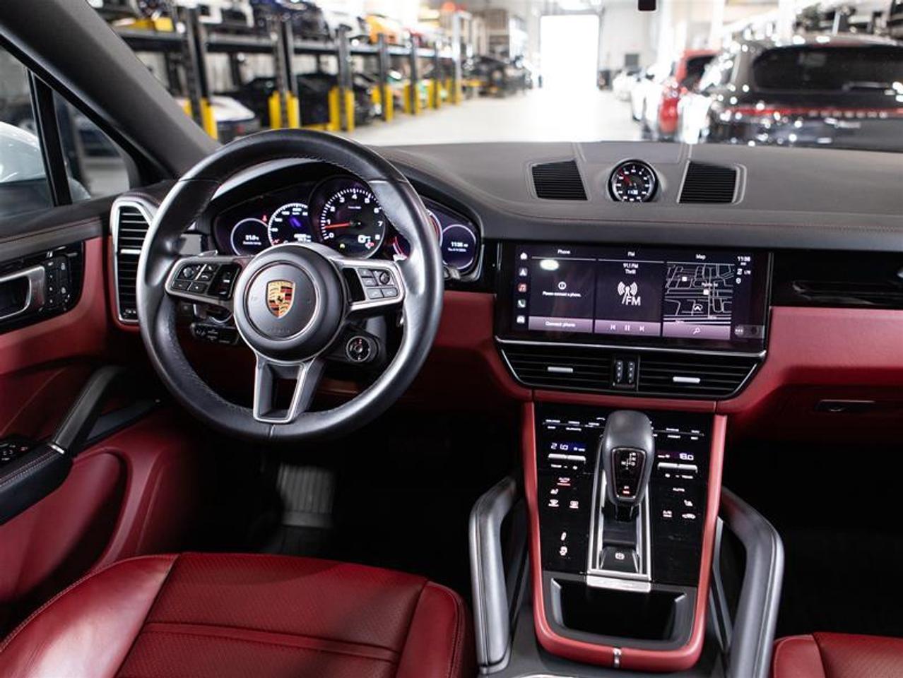 2023 Porsche Cayenne Coupe Photo