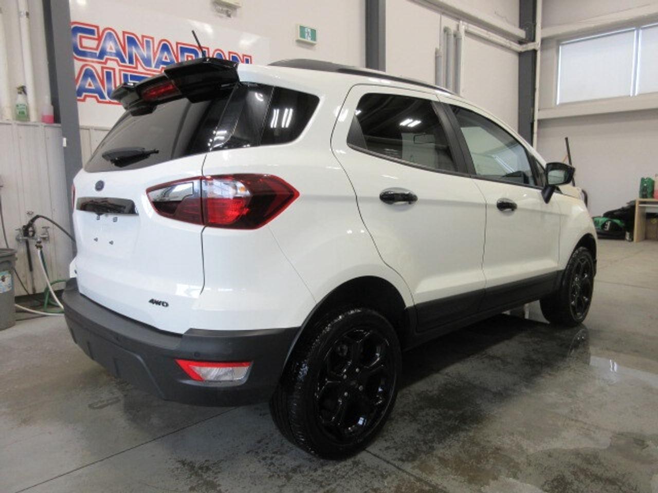 2022 Ford EcoSport SES 4WD, NAV, ROOF, APPLE/ANDROID, 27K! Photo