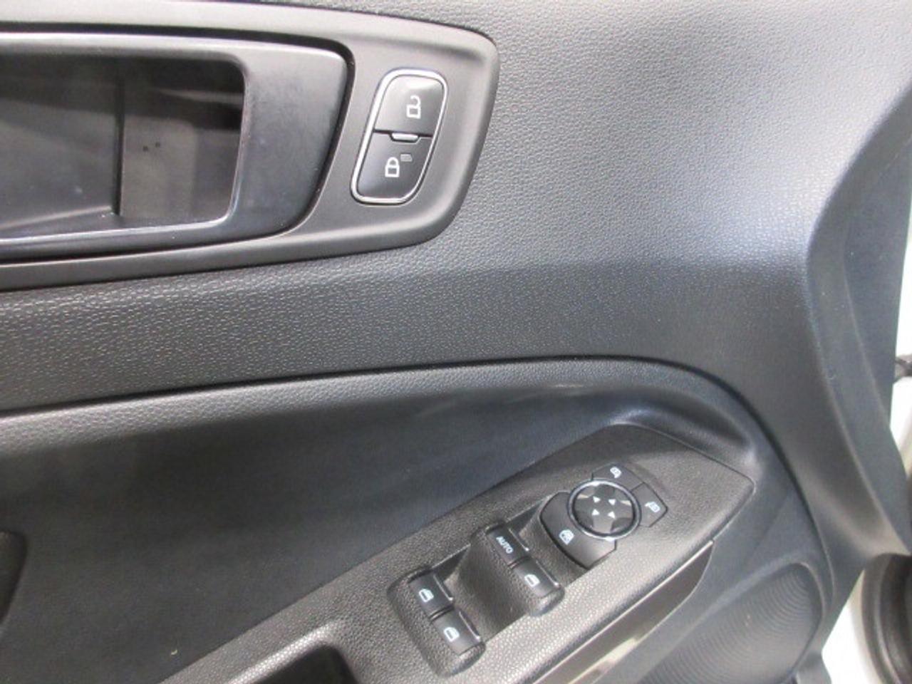 2022 Ford EcoSport SES 4WD, NAV, ROOF, APPLE/ANDROID, 27K! Photo