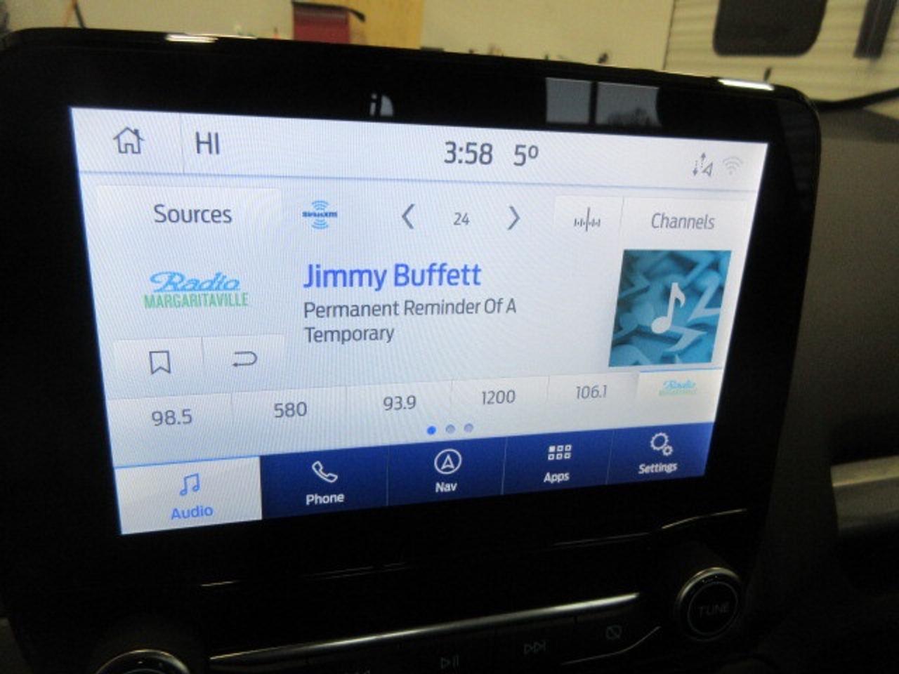 2022 Ford EcoSport SES 4WD, NAV, ROOF, APPLE/ANDROID, 27K! Photo