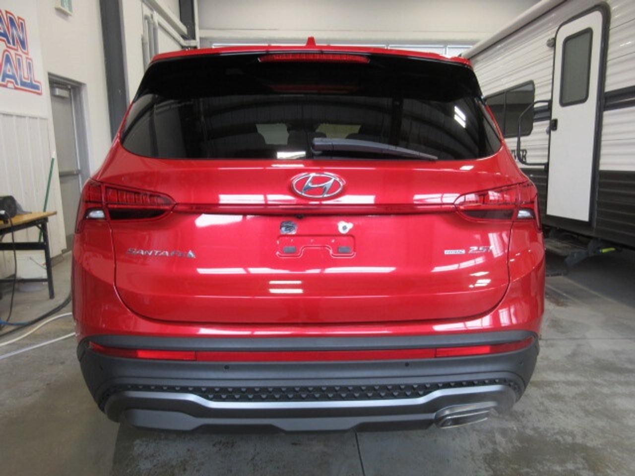 2022 Hyundai Santa Fe URBAN AWD, 2.5T, LEATHER, APPLE/ANDROID, 123K! Photo