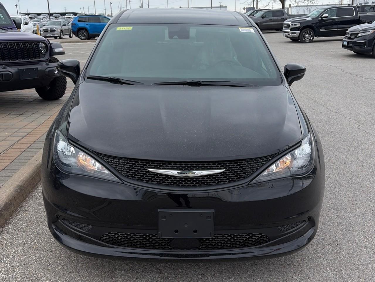 2026 Chrysler Grand Caravan SXT Front-Wheel Drive Passenger Van Photo