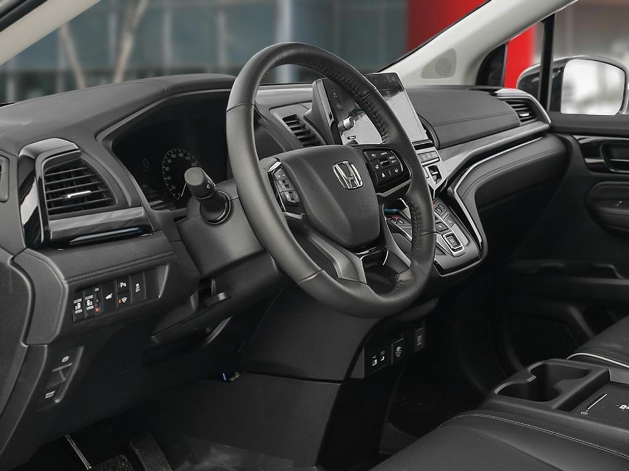 2026 Honda Odyssey Touring Passenger Van Photo