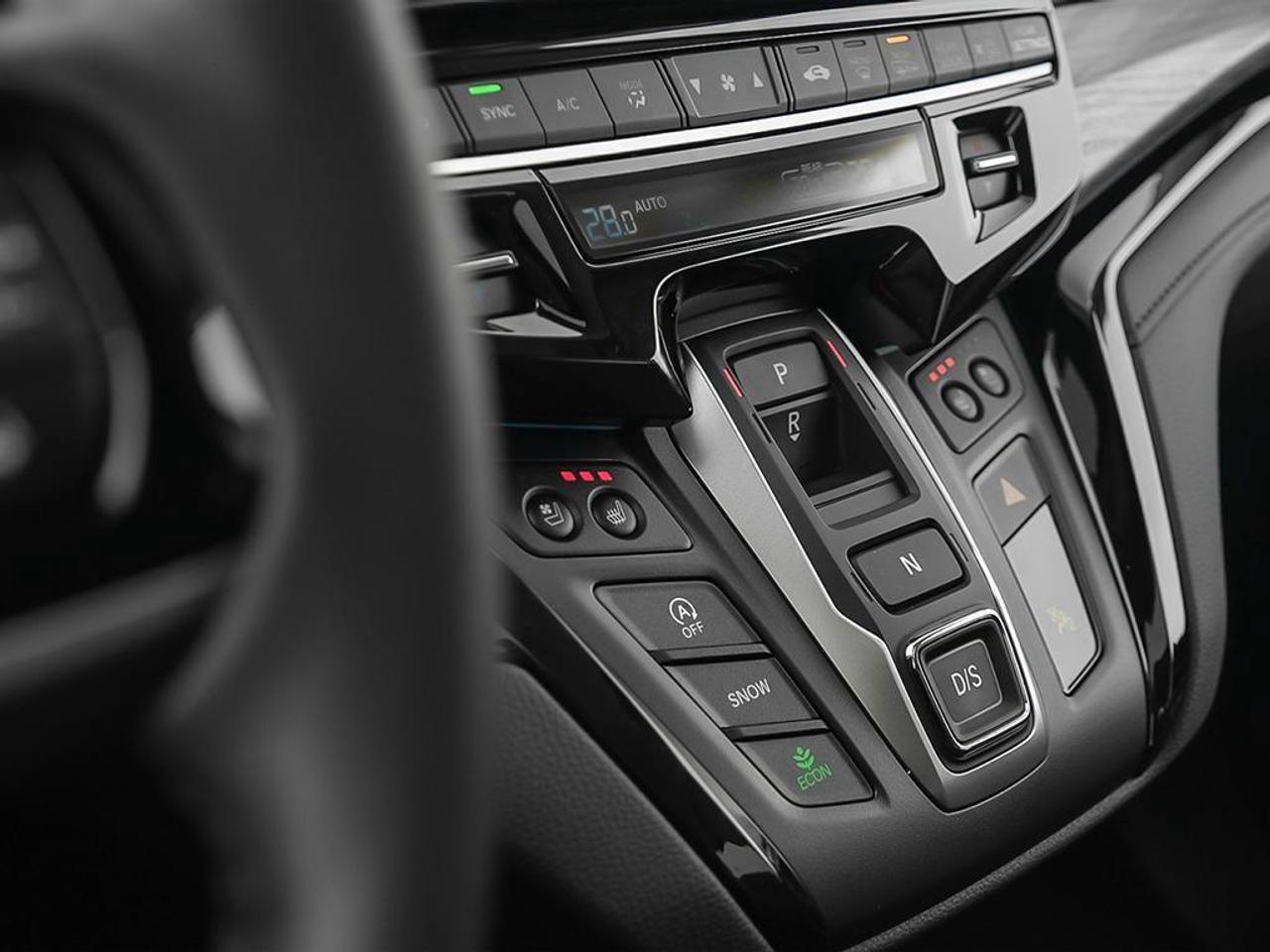 2026 Honda Odyssey Touring Passenger Van Photo