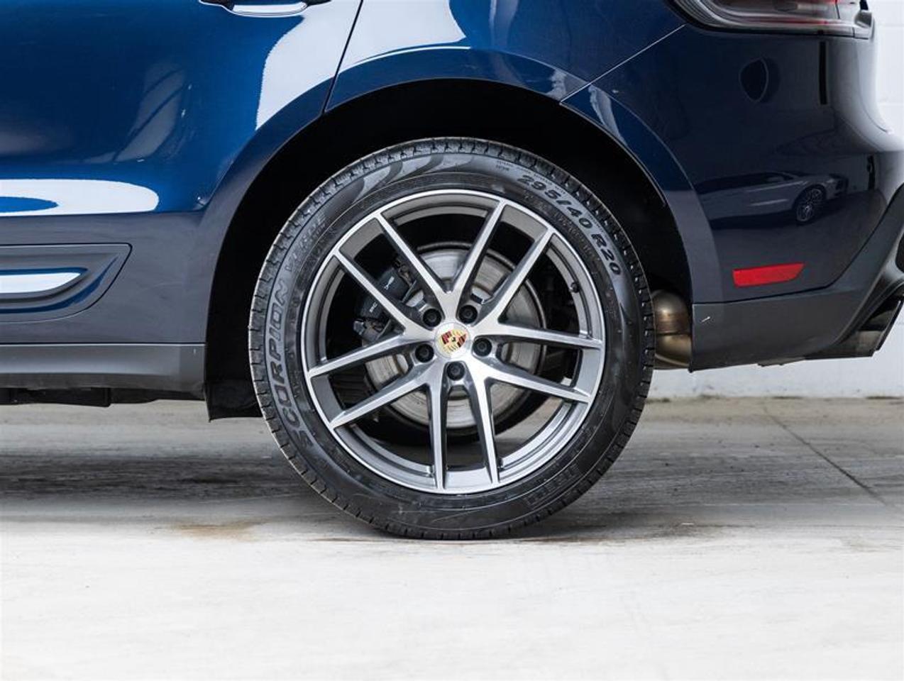 2023 Porsche Macan  Photo