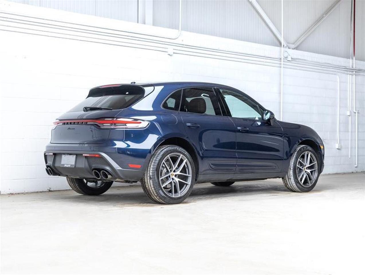 2023 Porsche Macan  Photo