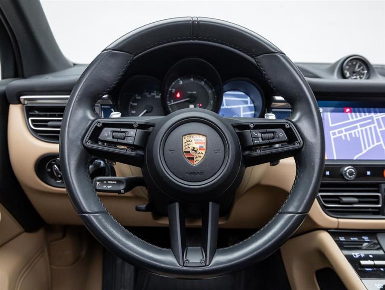 2023 Porsche Macan  Photo