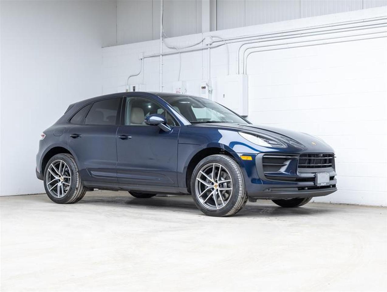 2023 Porsche Macan  Photo