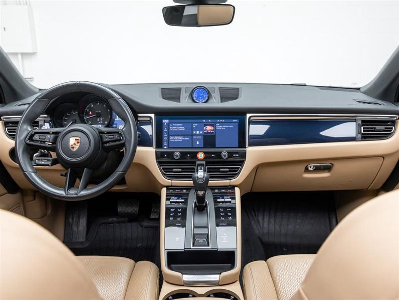 2023 Porsche Macan  Photo