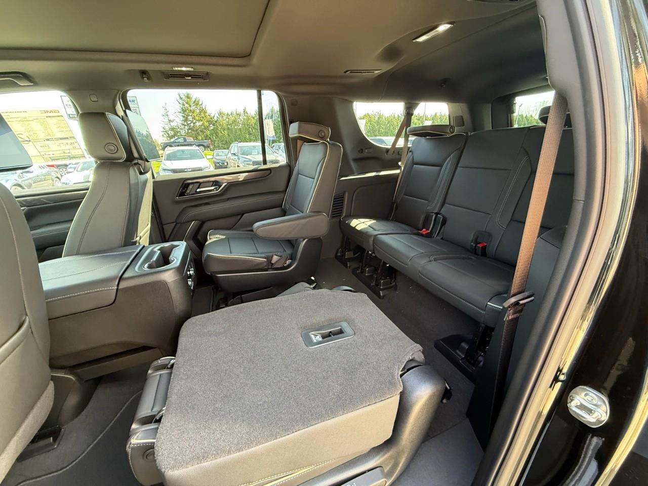 2026 GMC Yukon XL Elevation 4dr 4x4 Photo