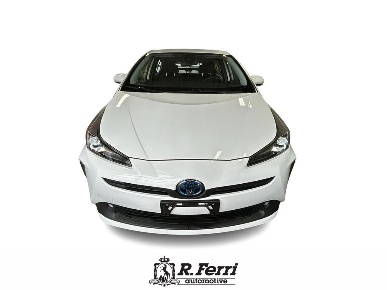 2021 Toyota Prius  Photo3