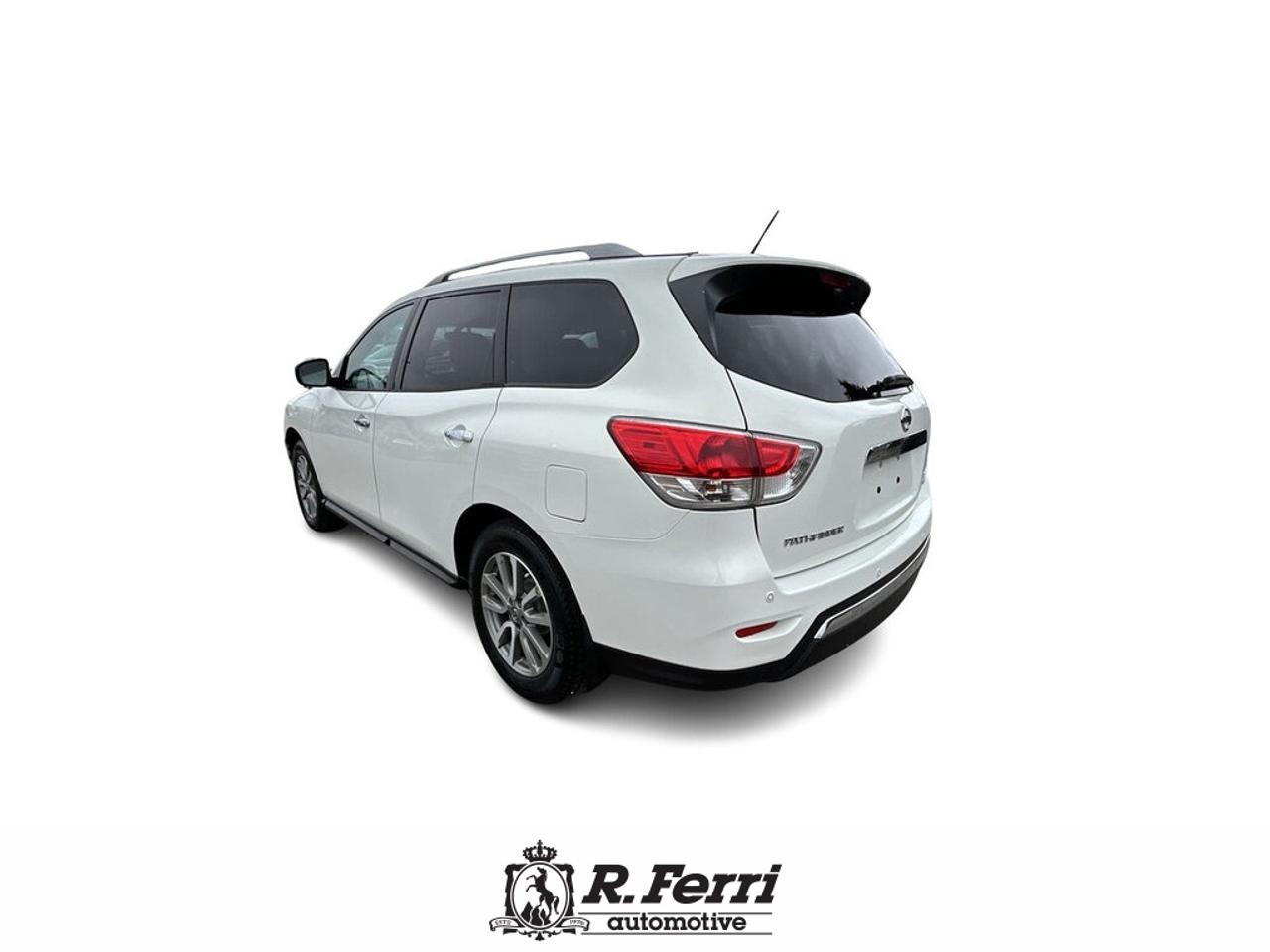 2014 Nissan Pathfinder  Photo