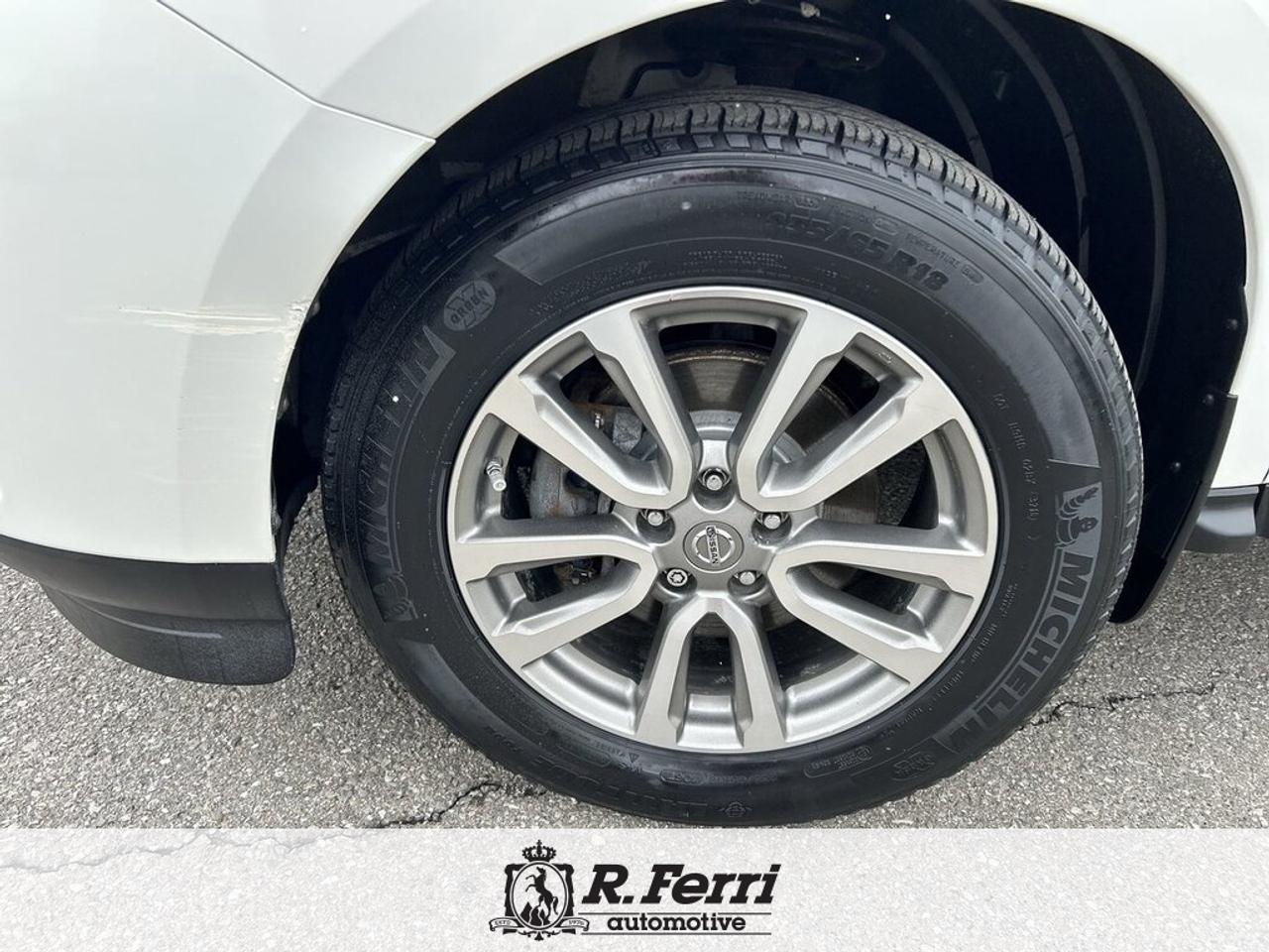 2014 Nissan Pathfinder  Photo