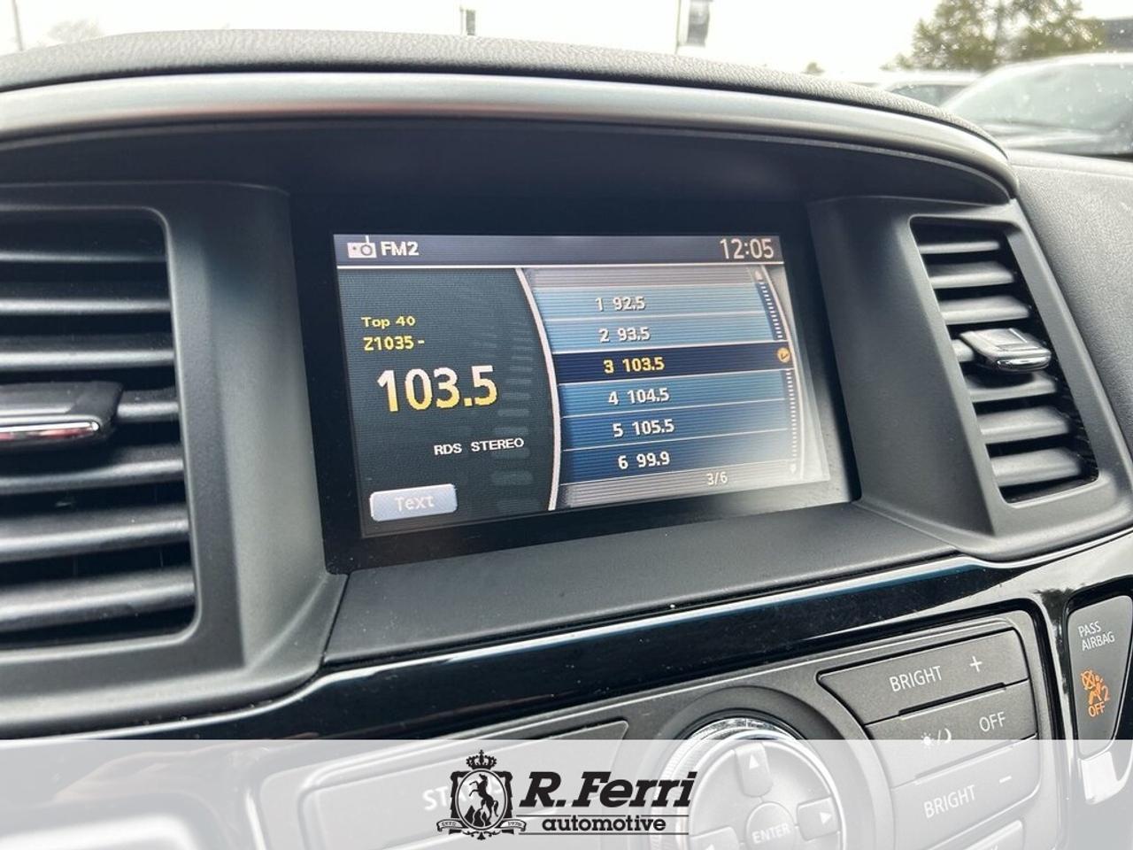 2014 Nissan Pathfinder  Photo