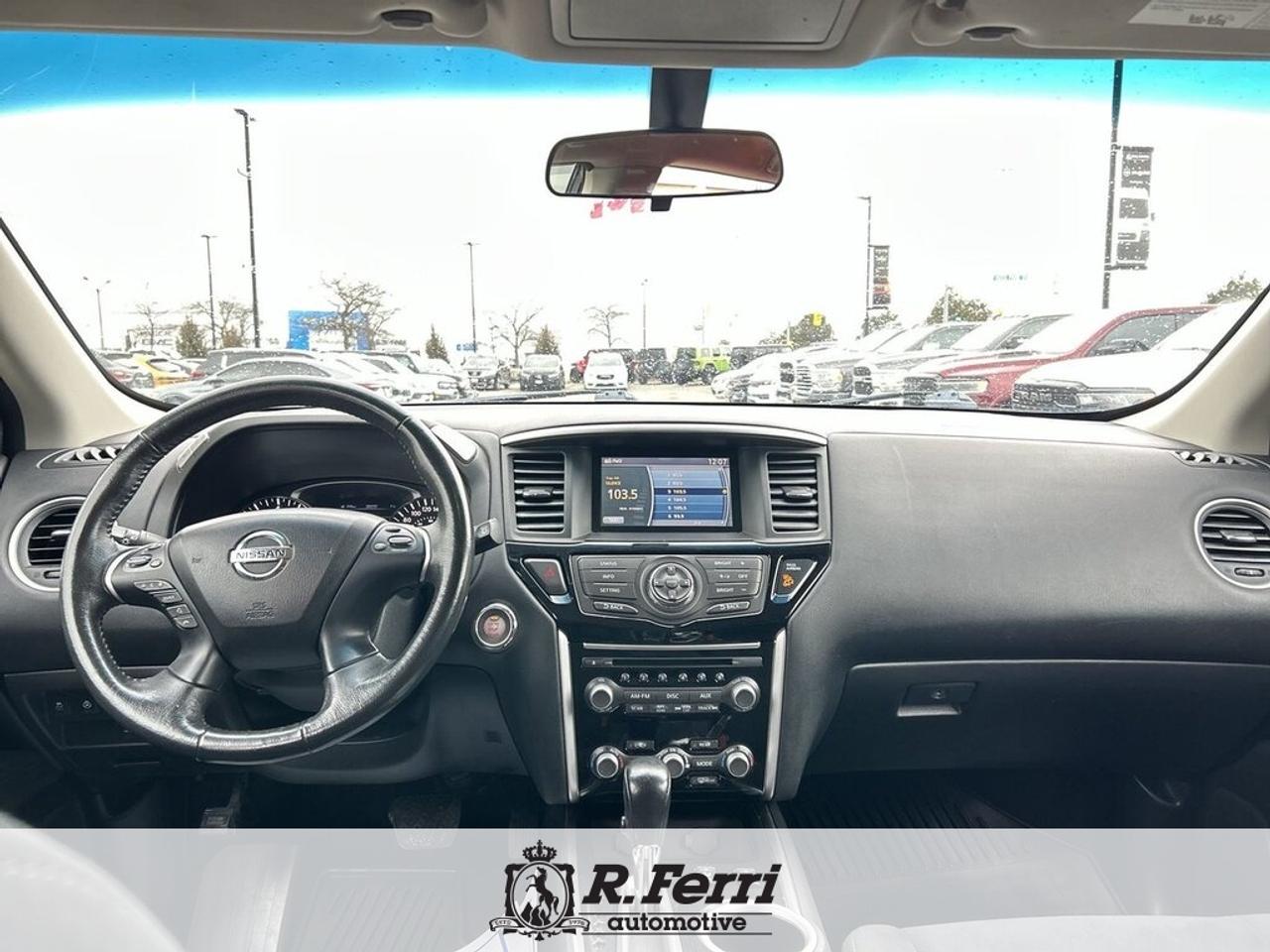 2014 Nissan Pathfinder  Photo