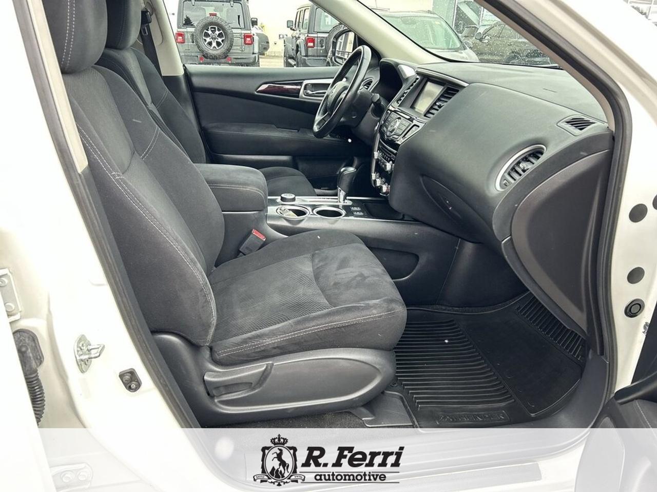 2014 Nissan Pathfinder  Photo