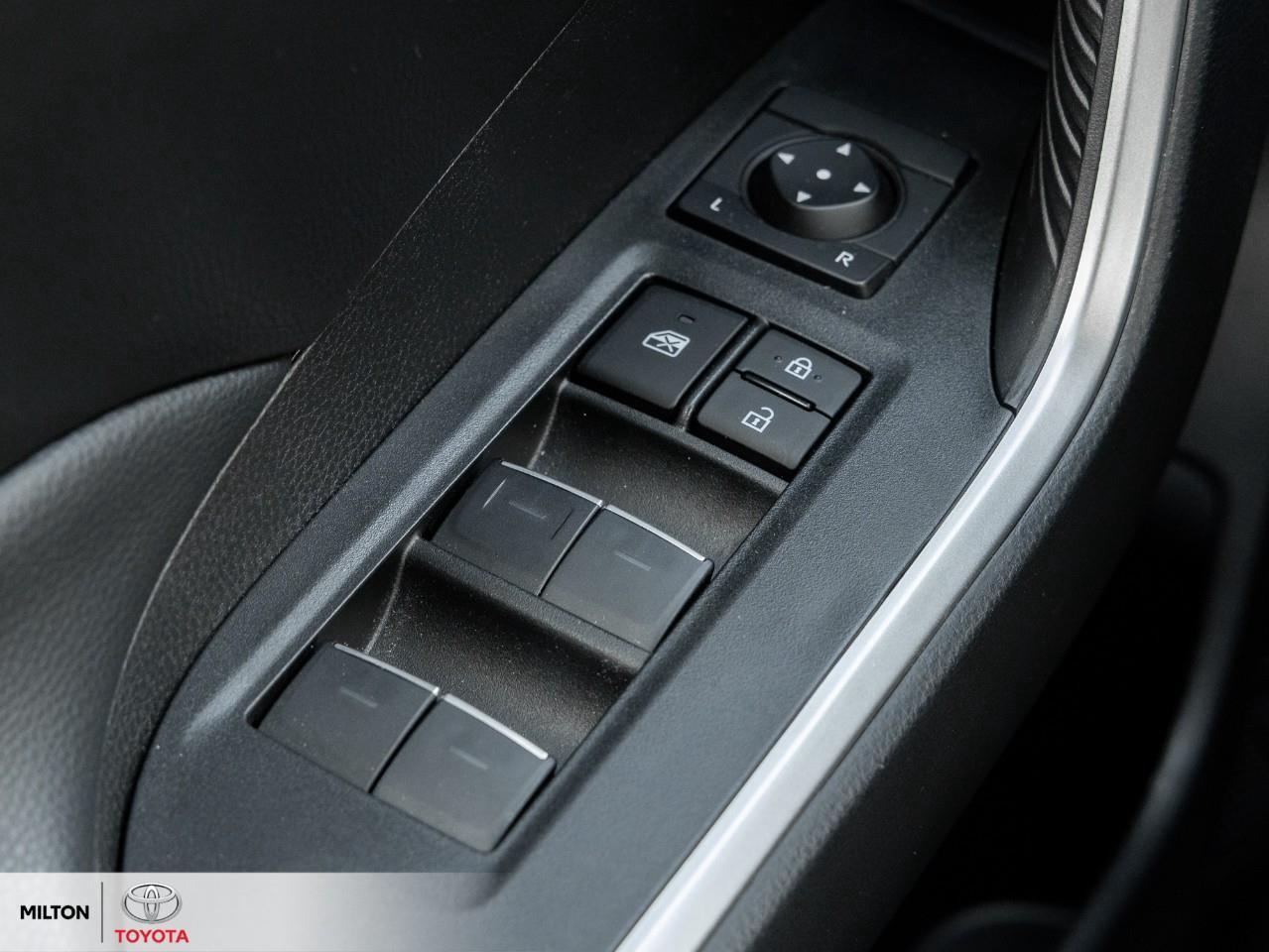 2024 Toyota RAV4 POWER SEAT SUNROOF HEATED STEERING ONE OWNER TCUV Photo