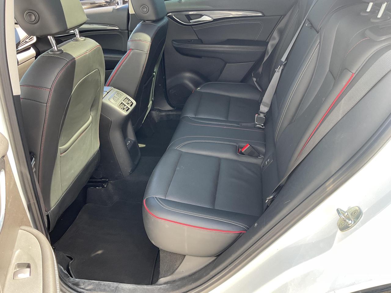 2022 Buick Envision Essence All-Wheel Drive Photo