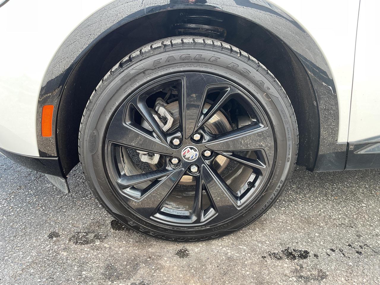 2022 Buick Envision Essence All-Wheel Drive Photo