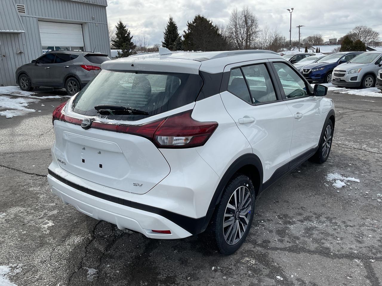 2024 Nissan Kicks SV 4dr Front-Wheel Drive Photo