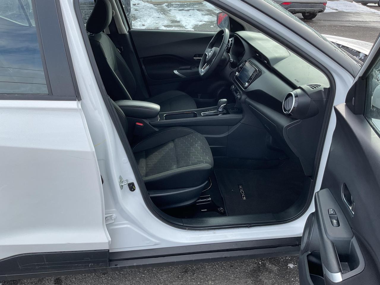 2024 Nissan Kicks SV 4dr Front-Wheel Drive Photo