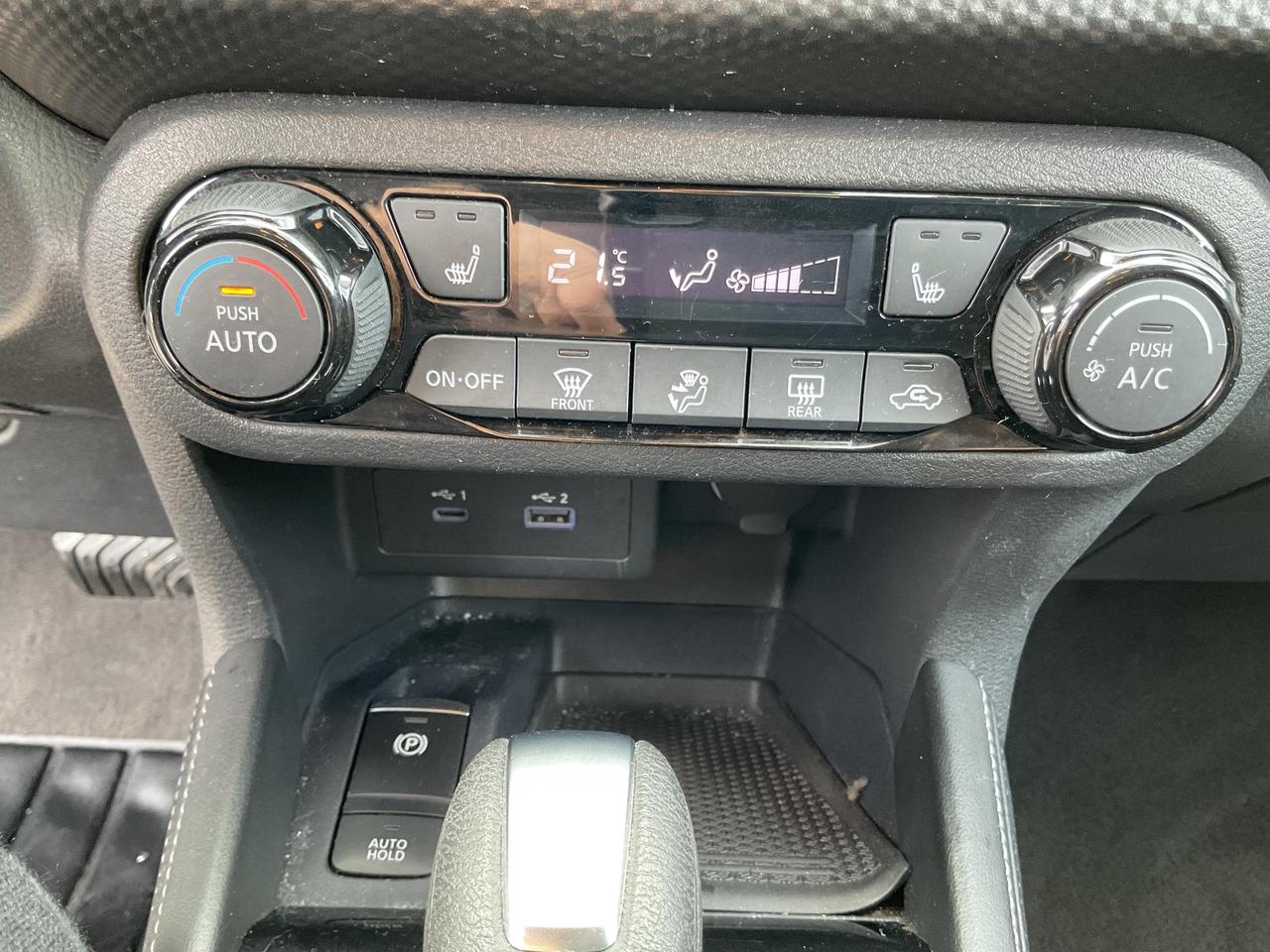 2024 Nissan Kicks SV 4dr Front-Wheel Drive Photo