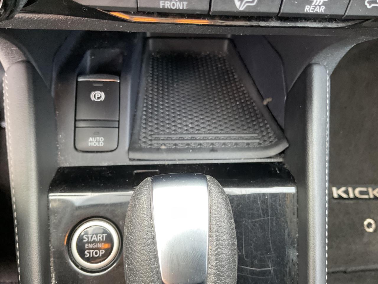 2024 Nissan Kicks SV 4dr Front-Wheel Drive Photo