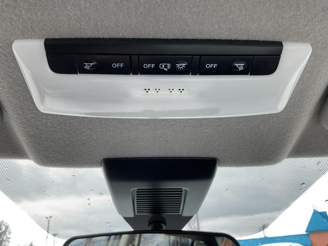 2024 Nissan Kicks SV 4dr Front-Wheel Drive Photo