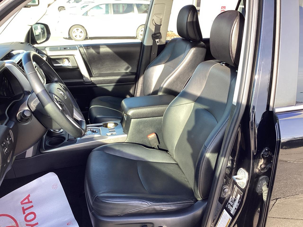 2016 Toyota 4Runner Limited Photo