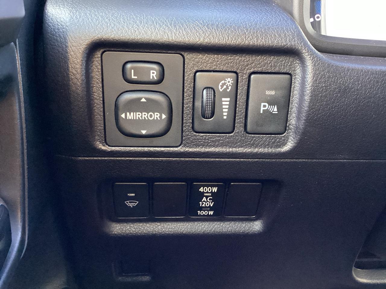 2016 Toyota 4Runner Limited Photo