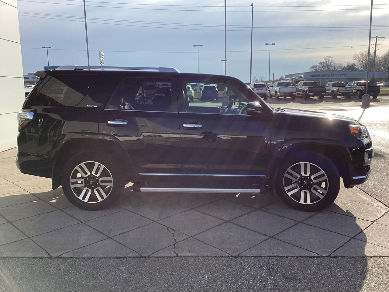 2016 Toyota 4Runner Limited Photo