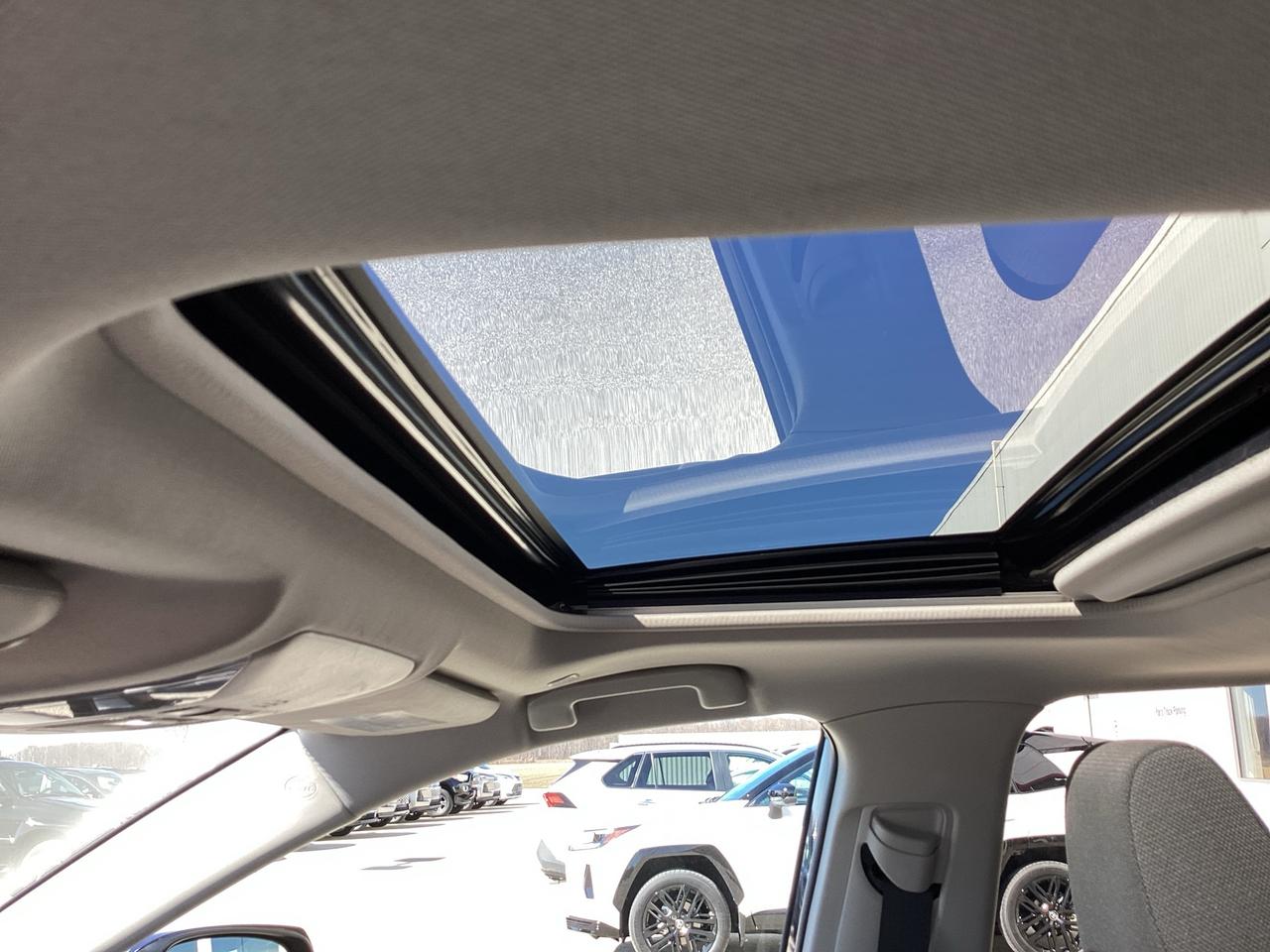 2023 Toyota RAV4 Hybrid XLE AWD Photo