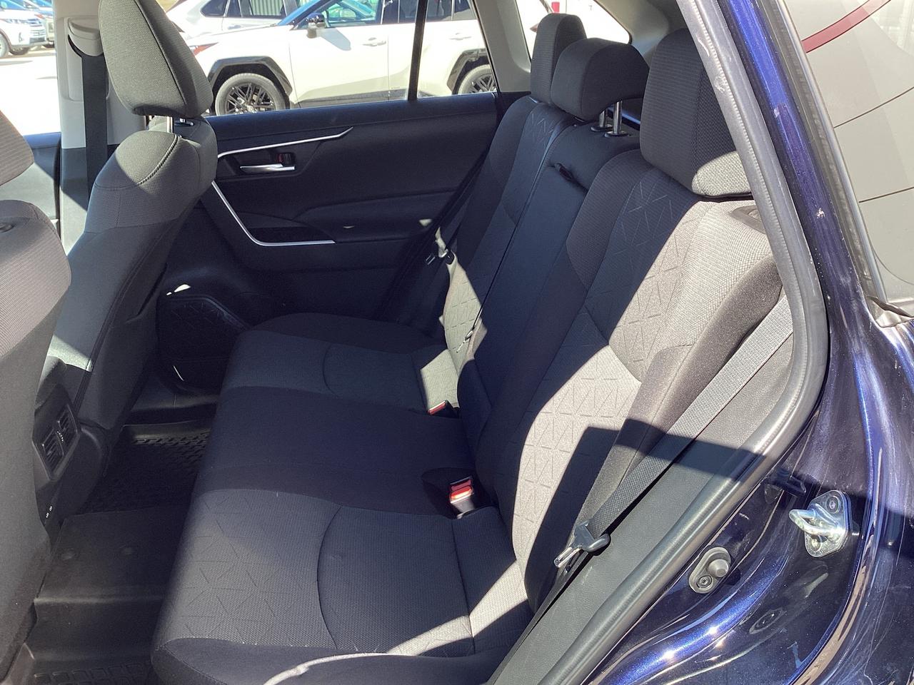 2023 Toyota RAV4 Hybrid XLE AWD Photo